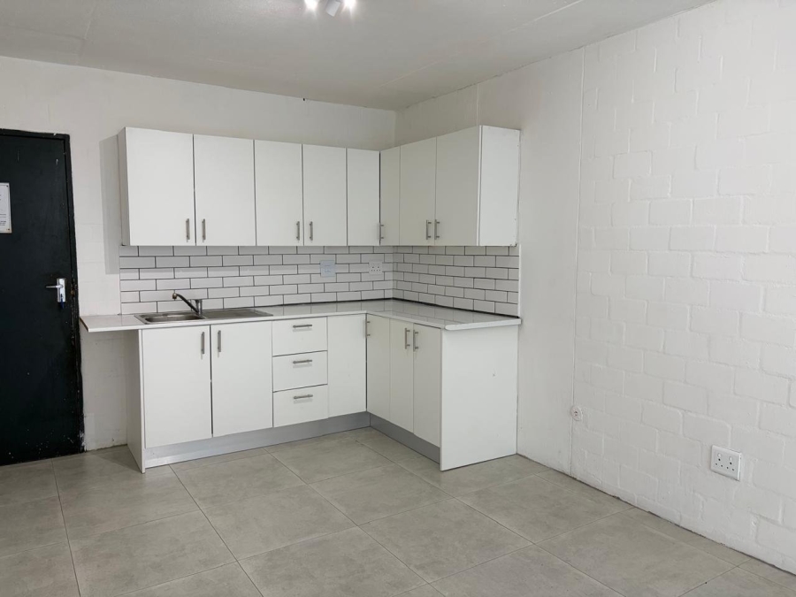 2 Bedroom Property for Sale in Wynberg Western Cape